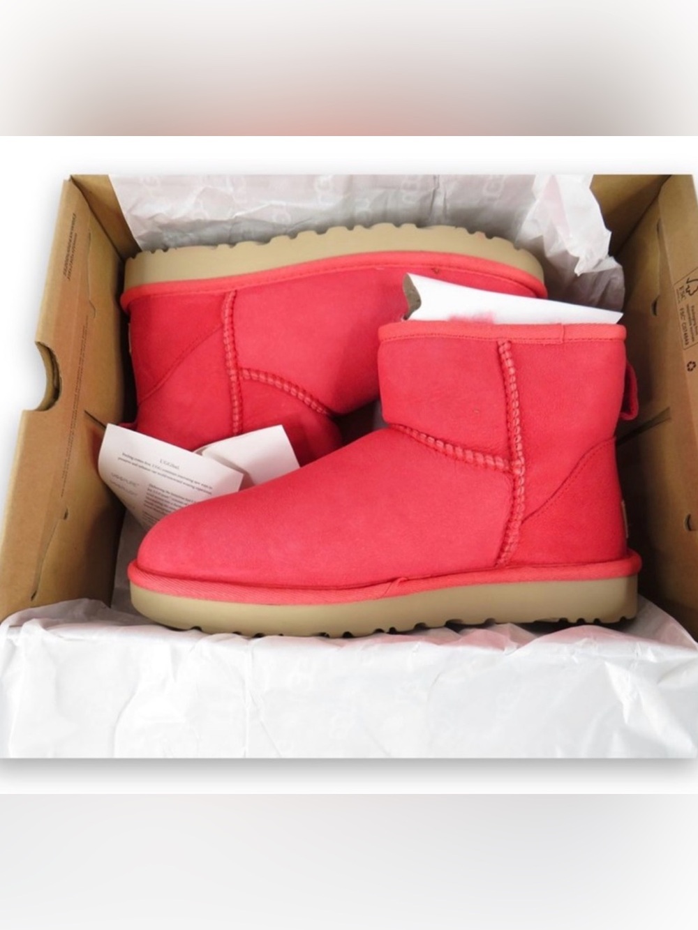 UGG W Classic Mini II Boots Size 6 Women + Box
